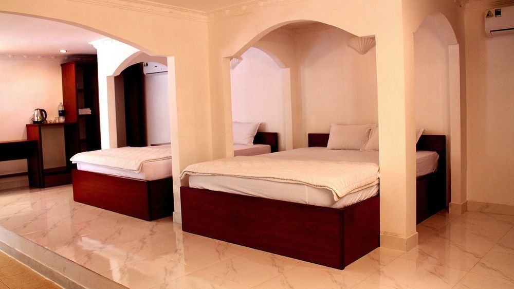An Binh Hotel 2*