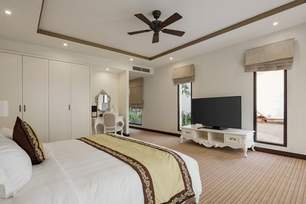 Vinpearl Villa *