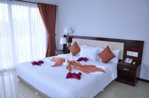 Hòa Bình Khách sạn