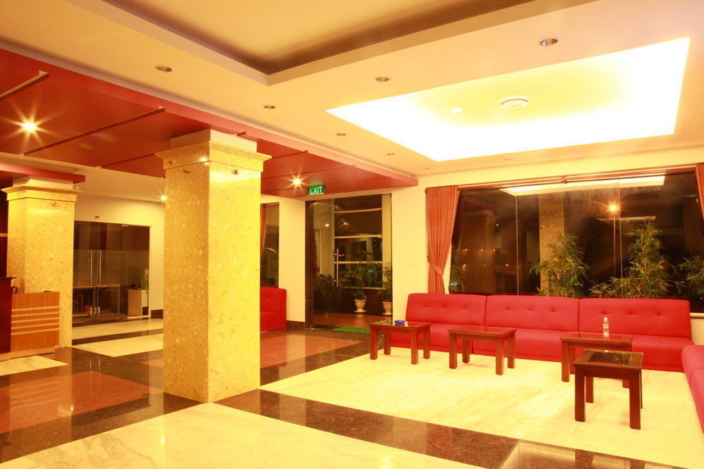 Hòa Bình Khách sạn 4*