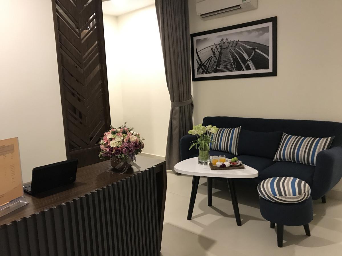 Hotel & 4*