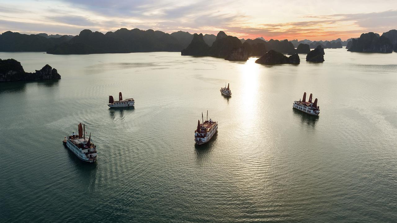 Halong Glory Legend Cruise 4*