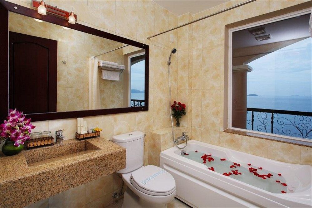 Fairy Bay Hotel Nha Trang