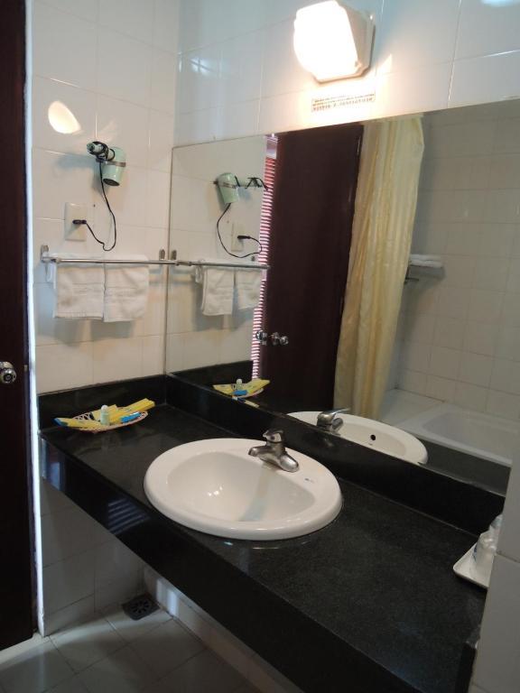 Hotel Bach Dang 3*