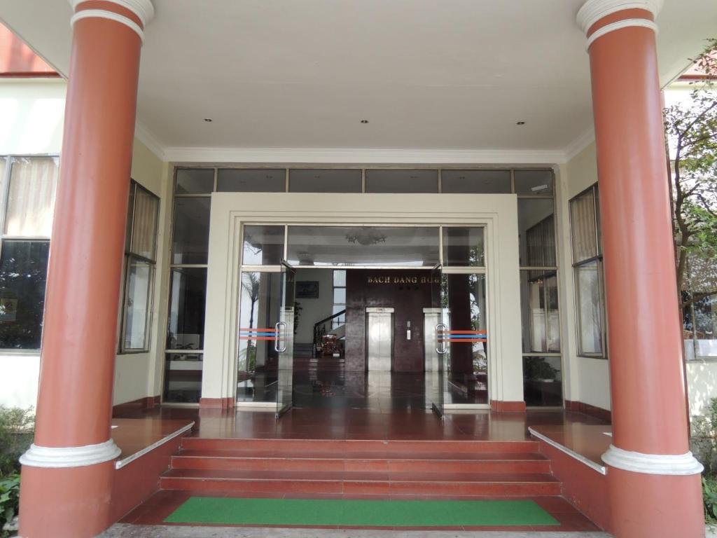 Hotel Bach Dang Ha Long