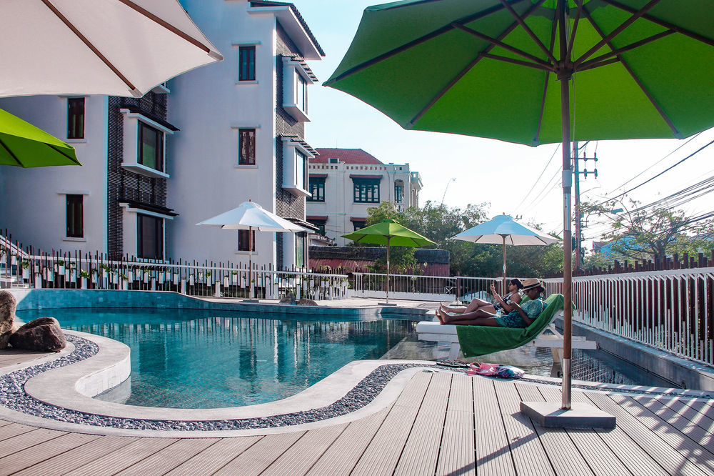 The Khách sạn 4*