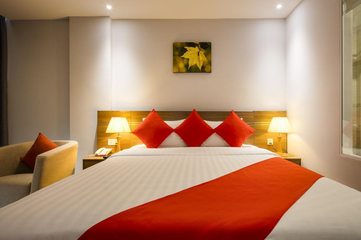 Maple Leaf & Nha Trang