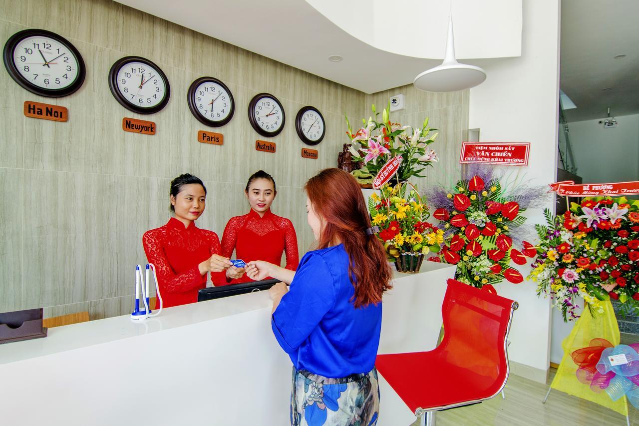 Sailing Hotel 3*