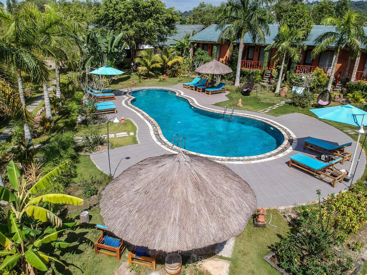 Village 3*