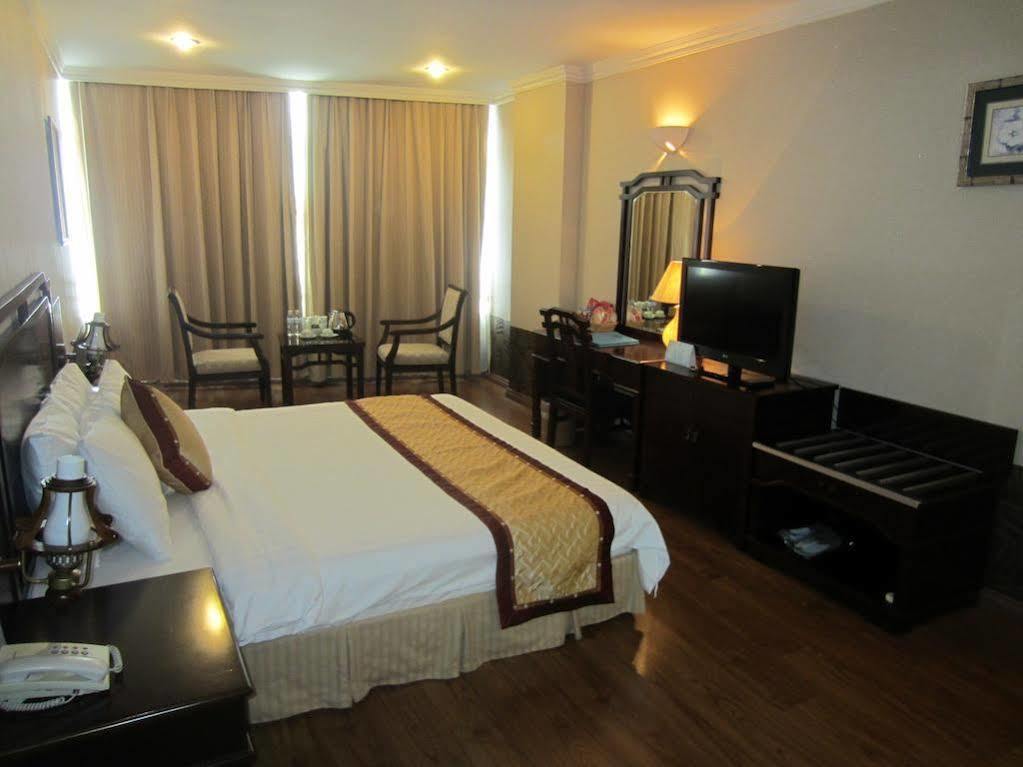 Halong Pearl