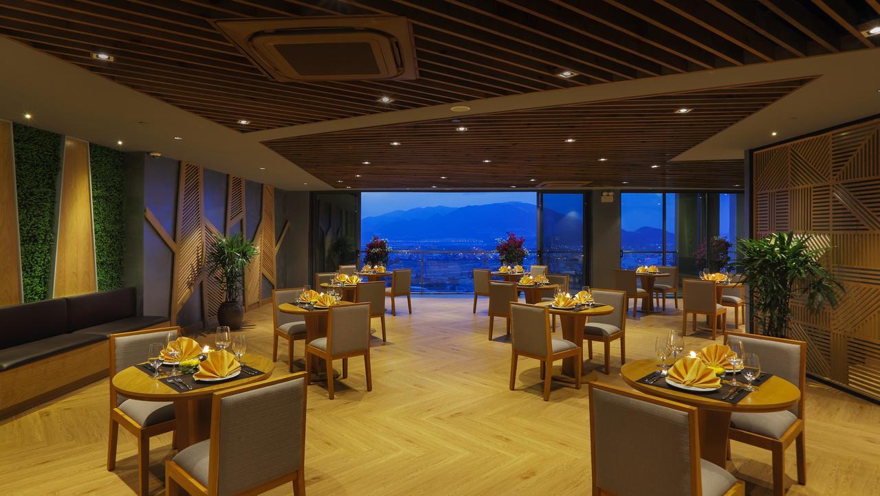 Rosaka Hotel 4*
