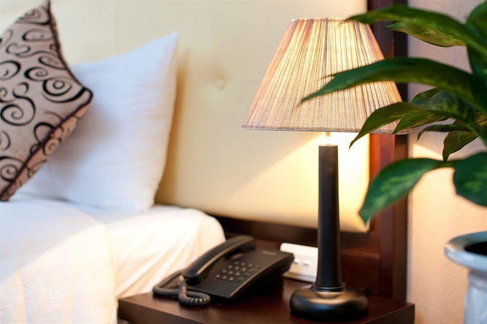 Serene Premier Hotel 3*