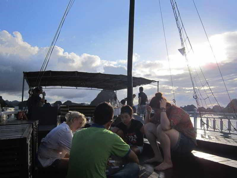 Hotel Halong Legacy Cruise