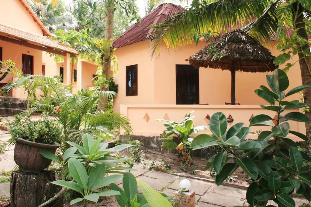 Thai Tan Tien Phu Quoc