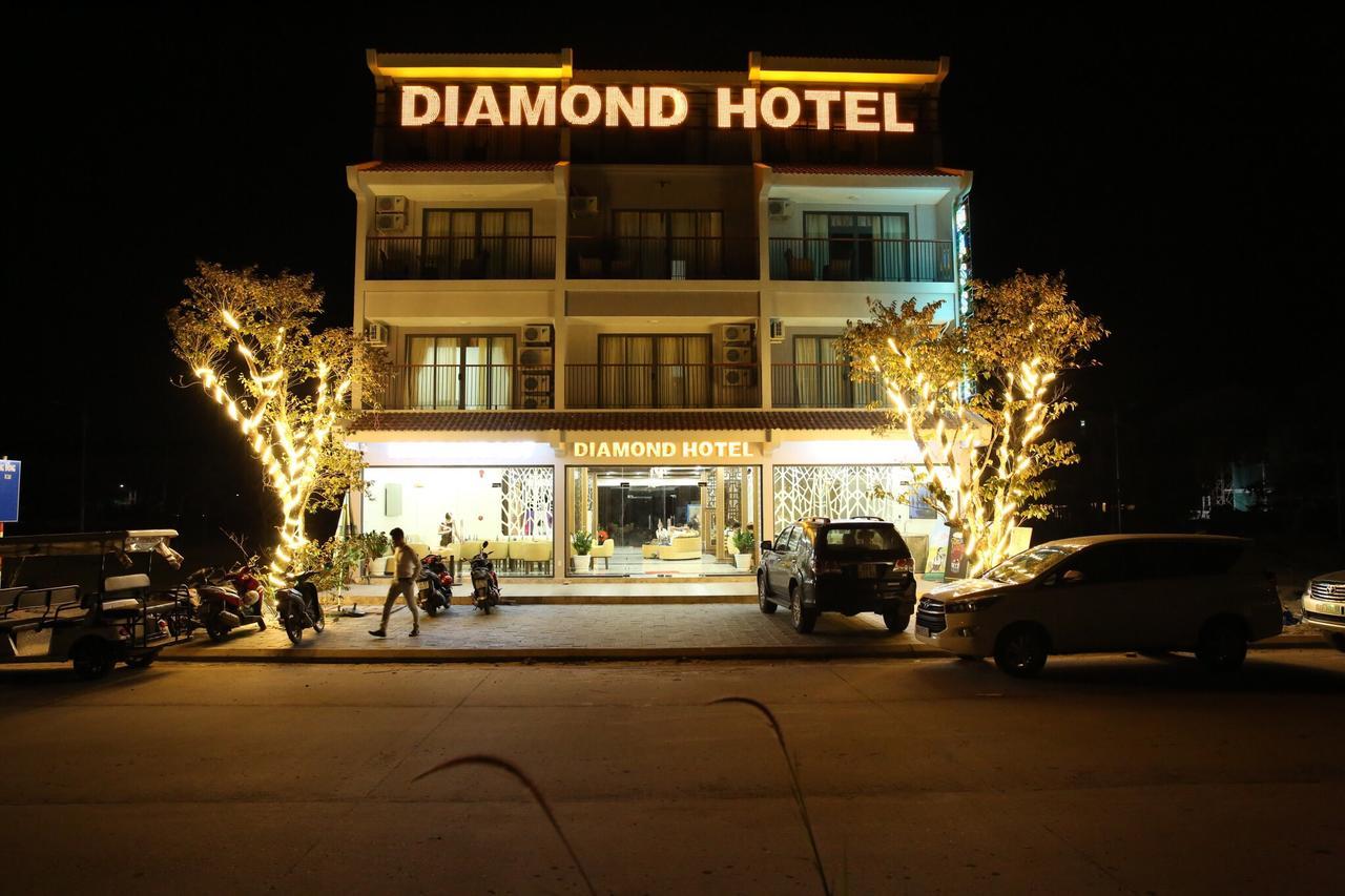 Diamond Khách sạn 3*