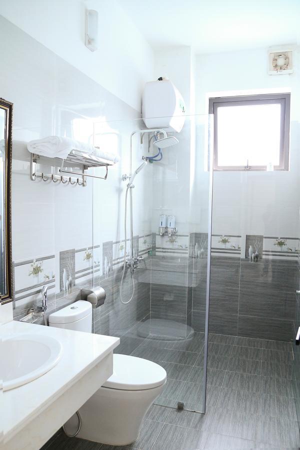 Iris Hotel Hạ Long