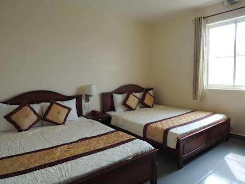 Bien Xanh Hotel