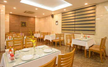 Iris Hotel