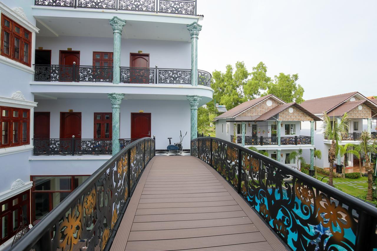 Resort Phu Quoc Hotel 3*