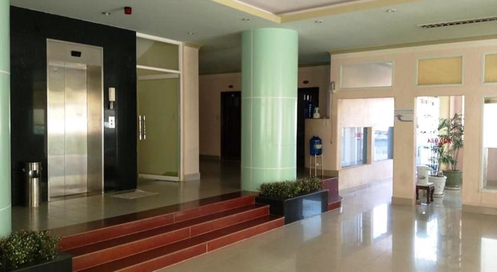 Hotel T90 2*