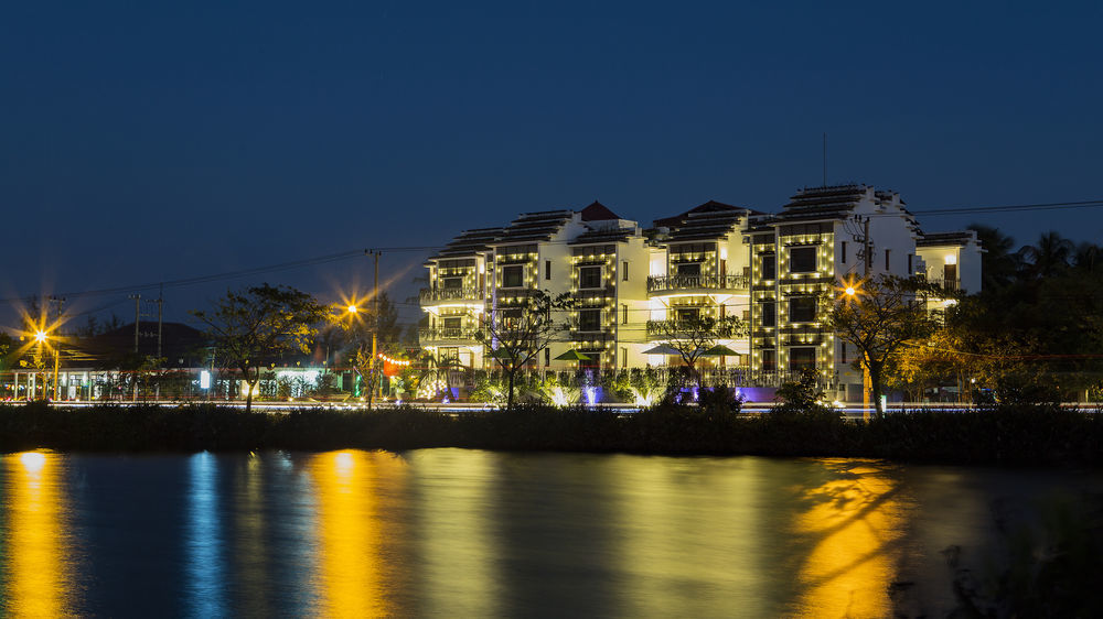 Khách sạn The 4*