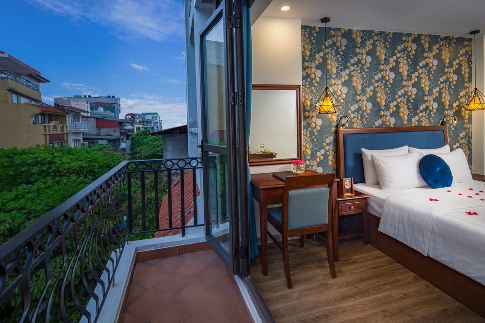 Hotel Serene Boutique & 4*