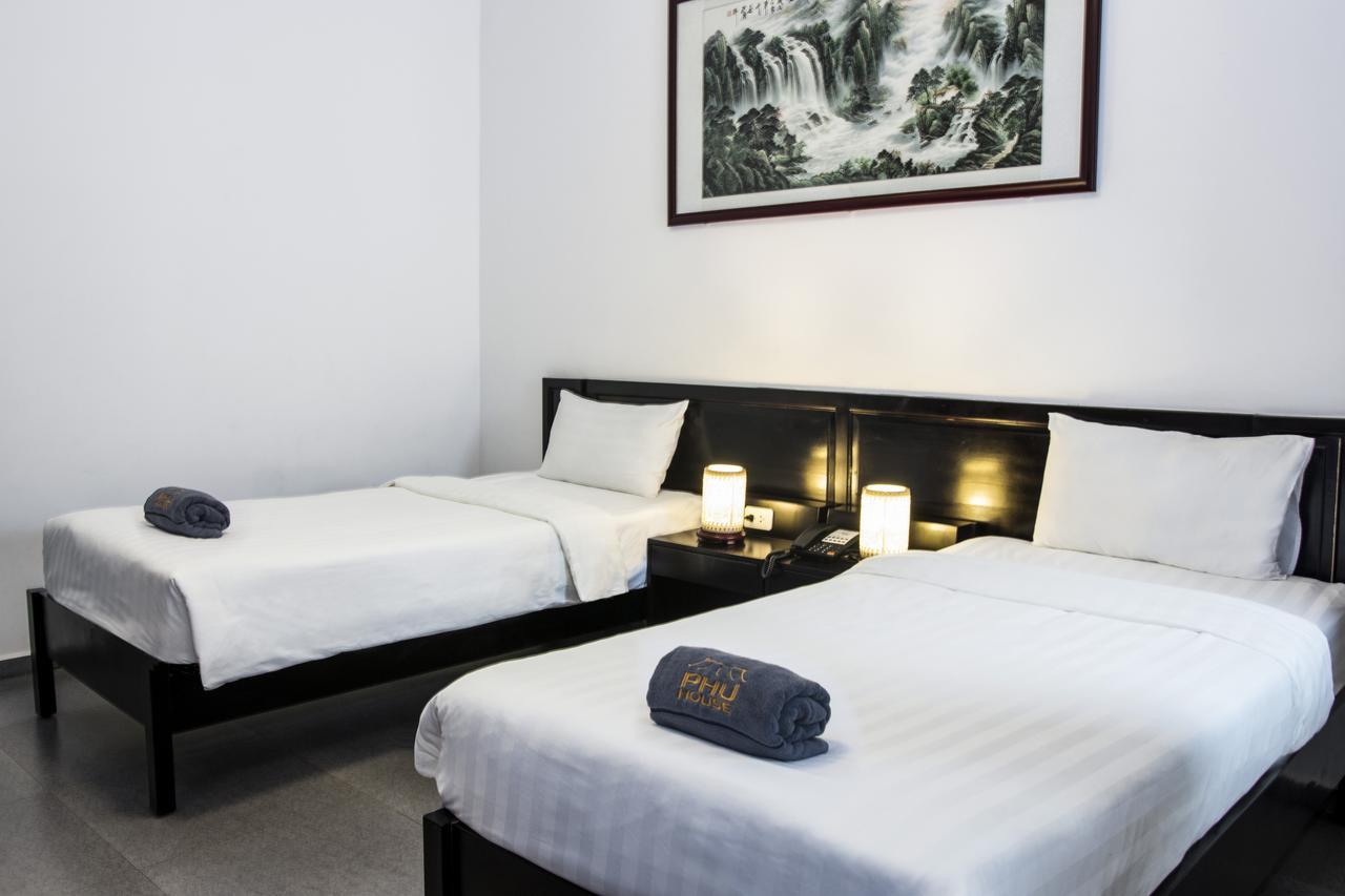 Phu House Hostel *