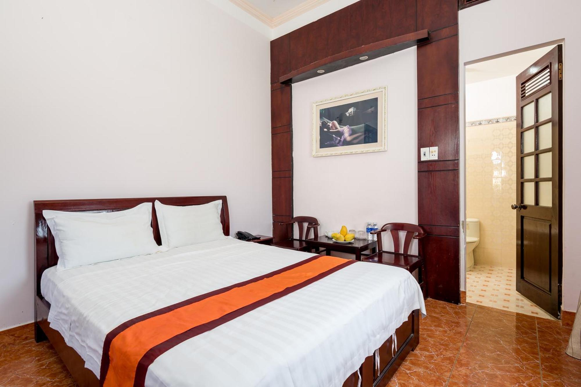 Hotel 7s Khang Phu