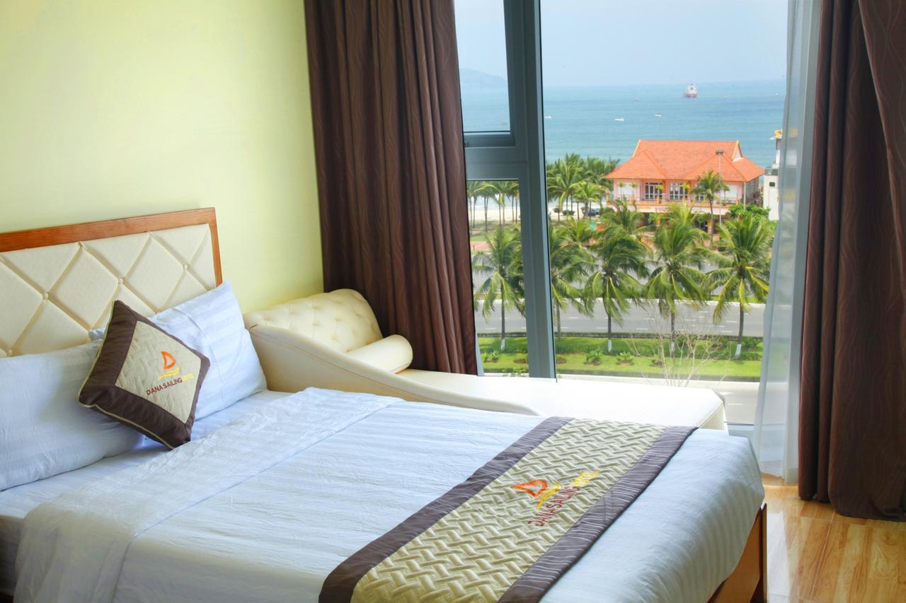Dana Sailing Hotel 2*