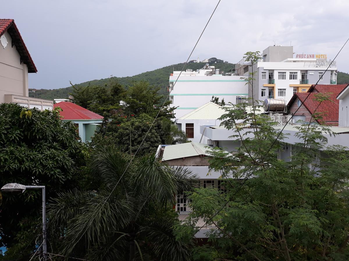 Nhu Quynh Hotel 2*