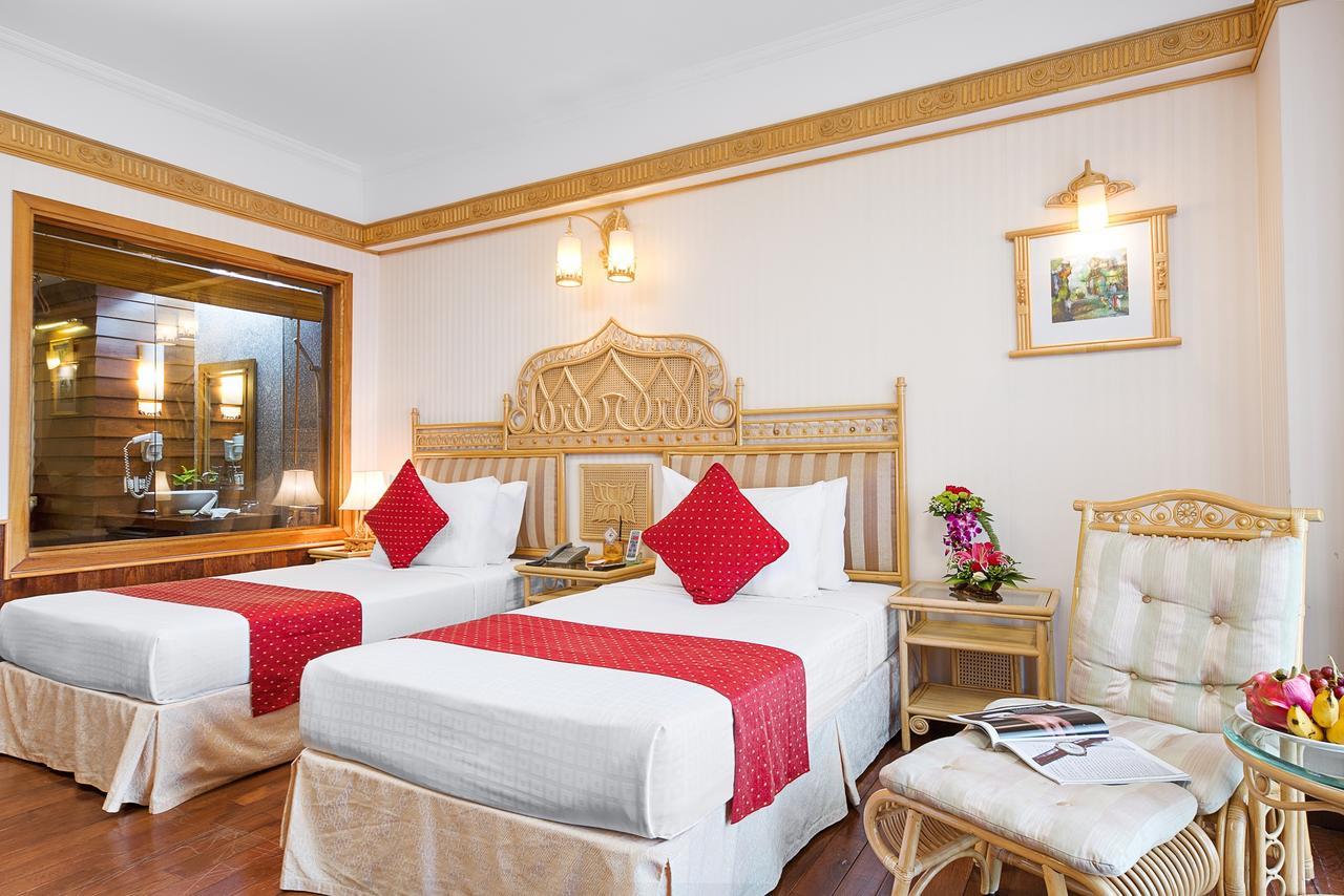 Hotel Senriver 4*