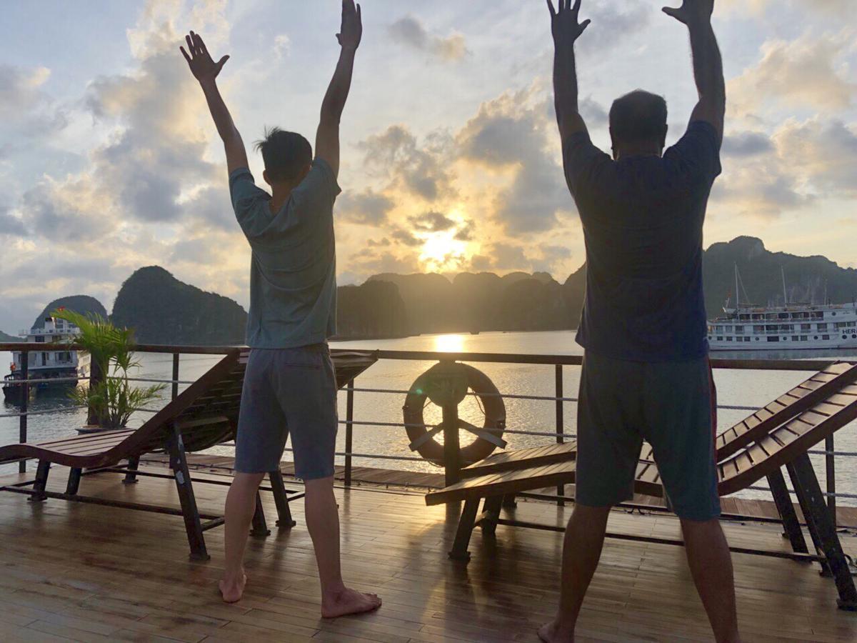  Halong Majestic Legend Cruise 4*