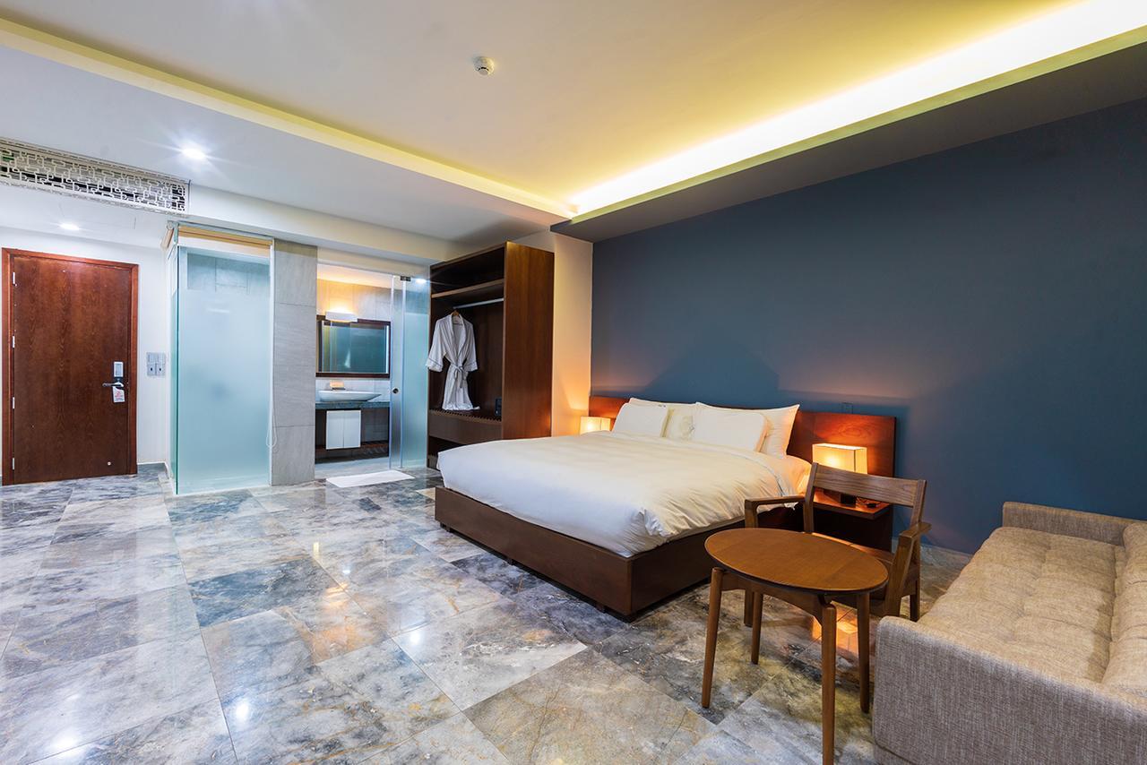 Mojo Boutique Hotel