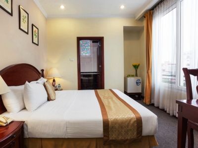 Hà Nội Rosaliza Hà Nội