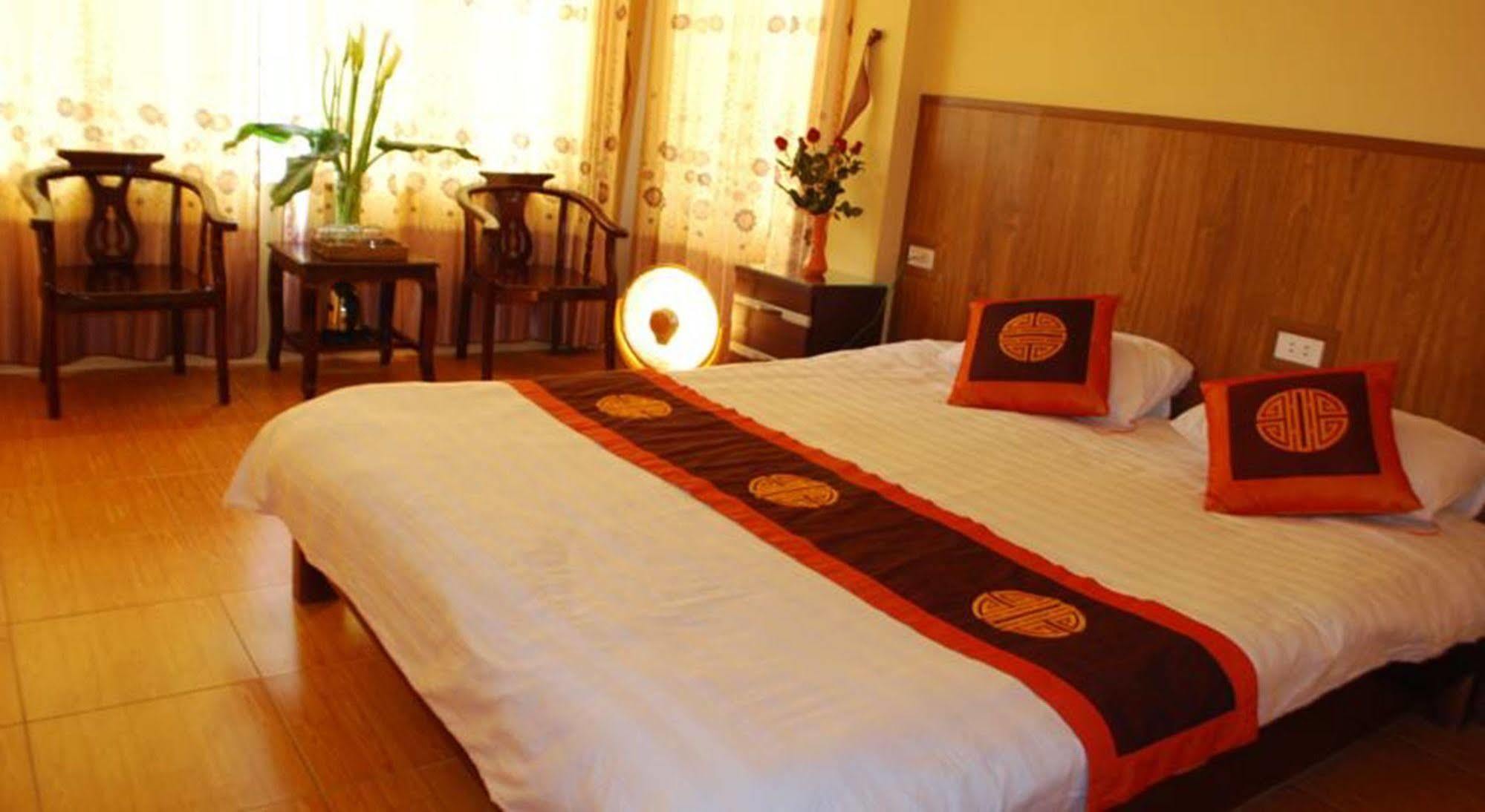Pumpkin Hotel