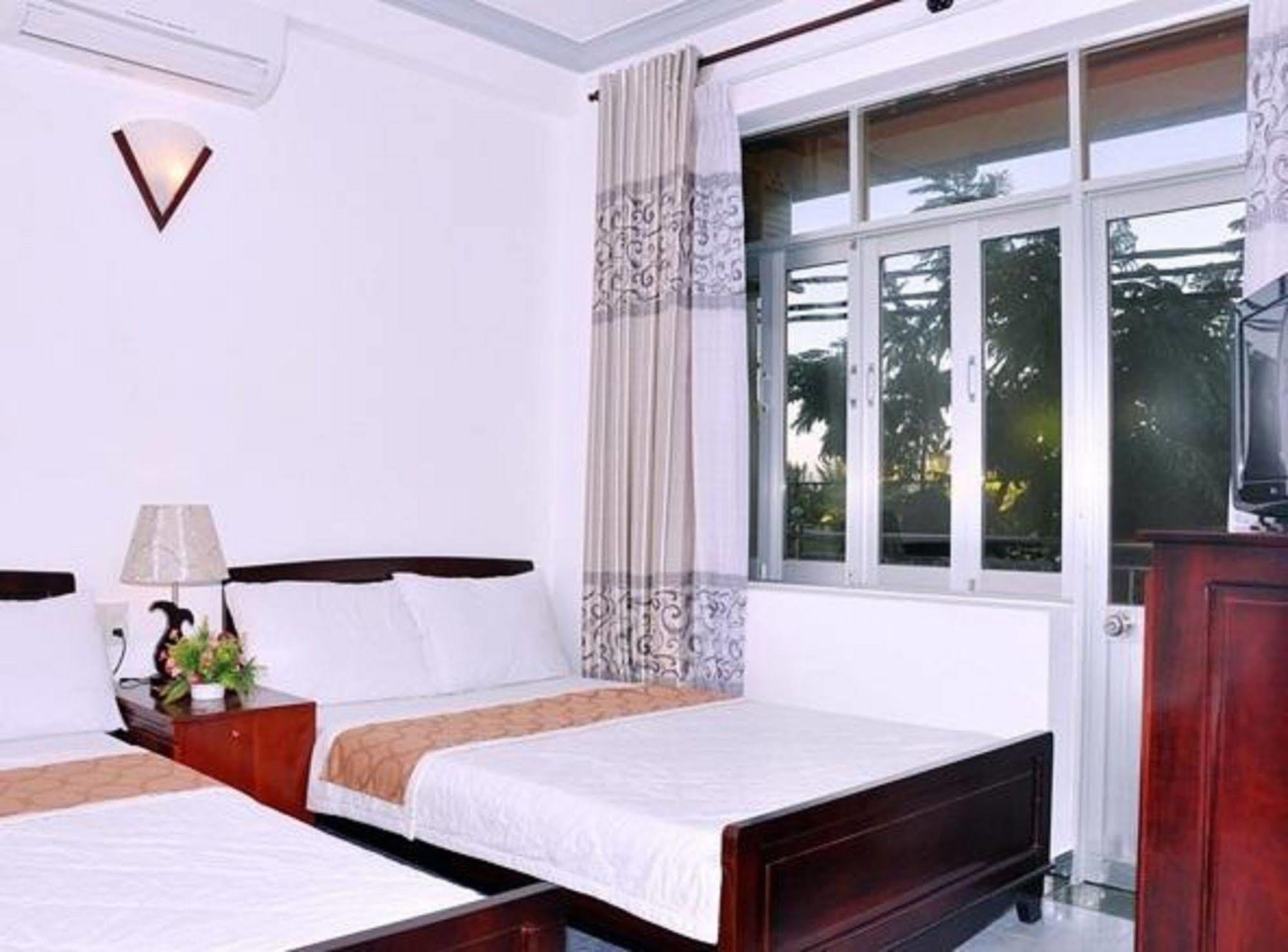 Tuyet Mai 2 * Nha Trang