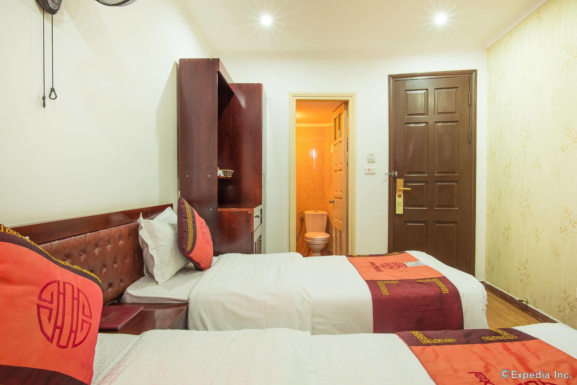 Aontel Grand Hotel 3*