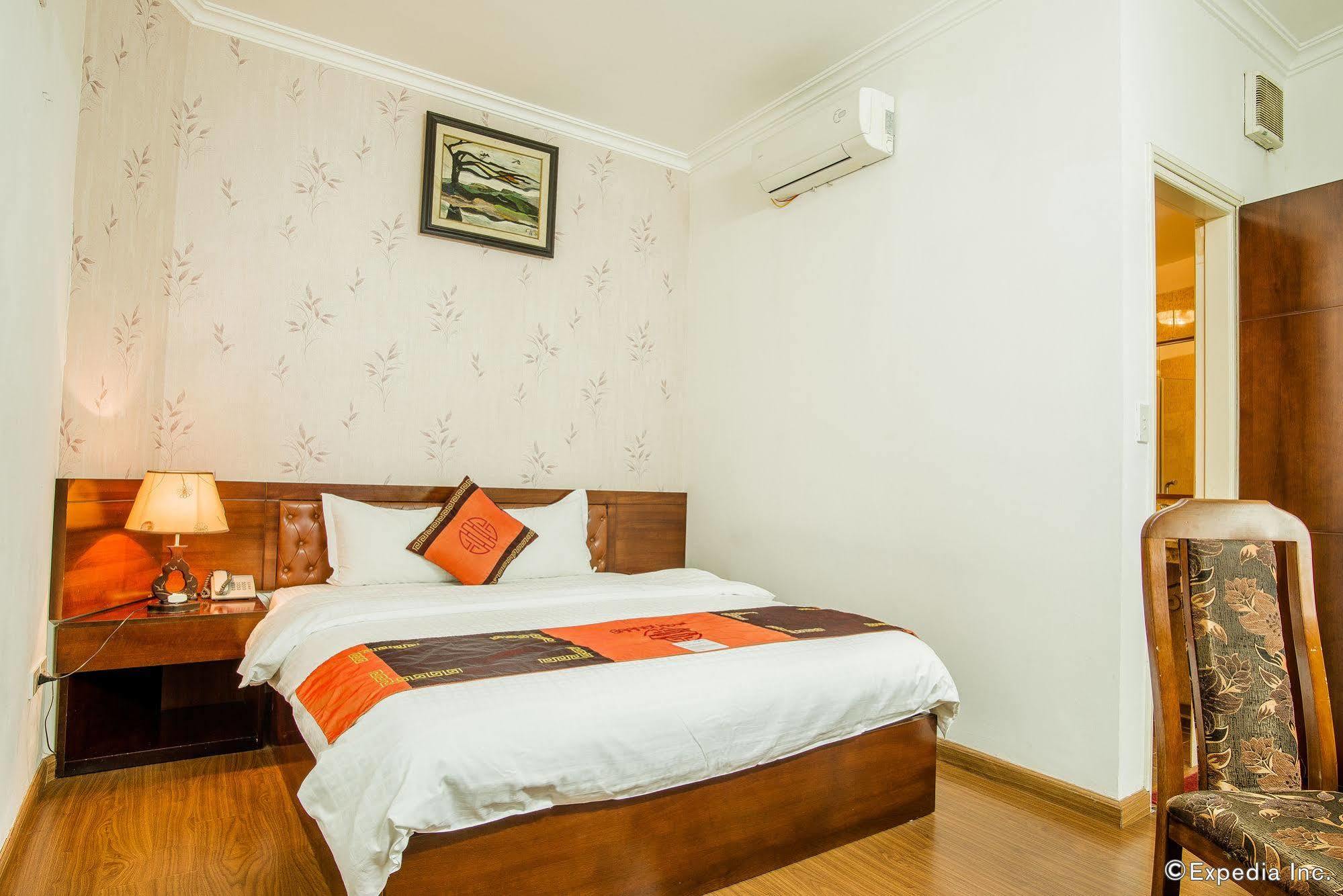 Aontel Grand Hotel 3*