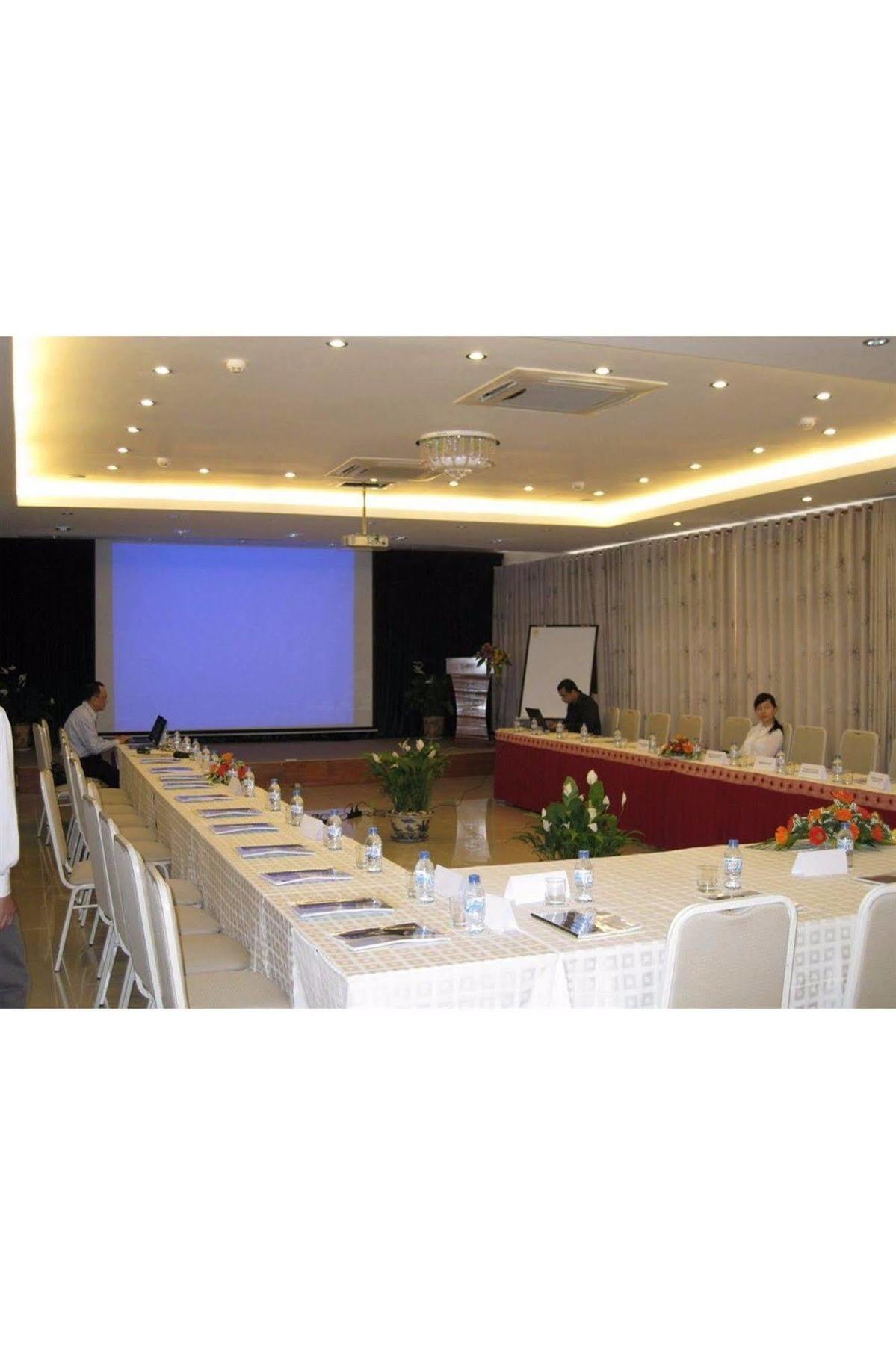 Rex Hotel