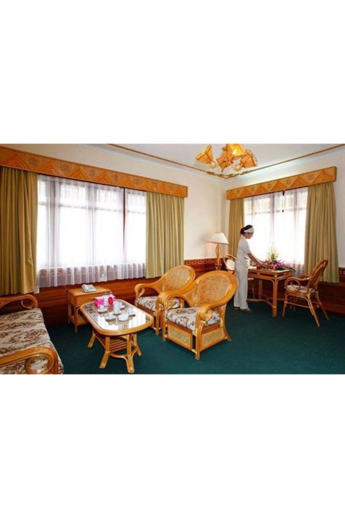 Rex Hotel 3*