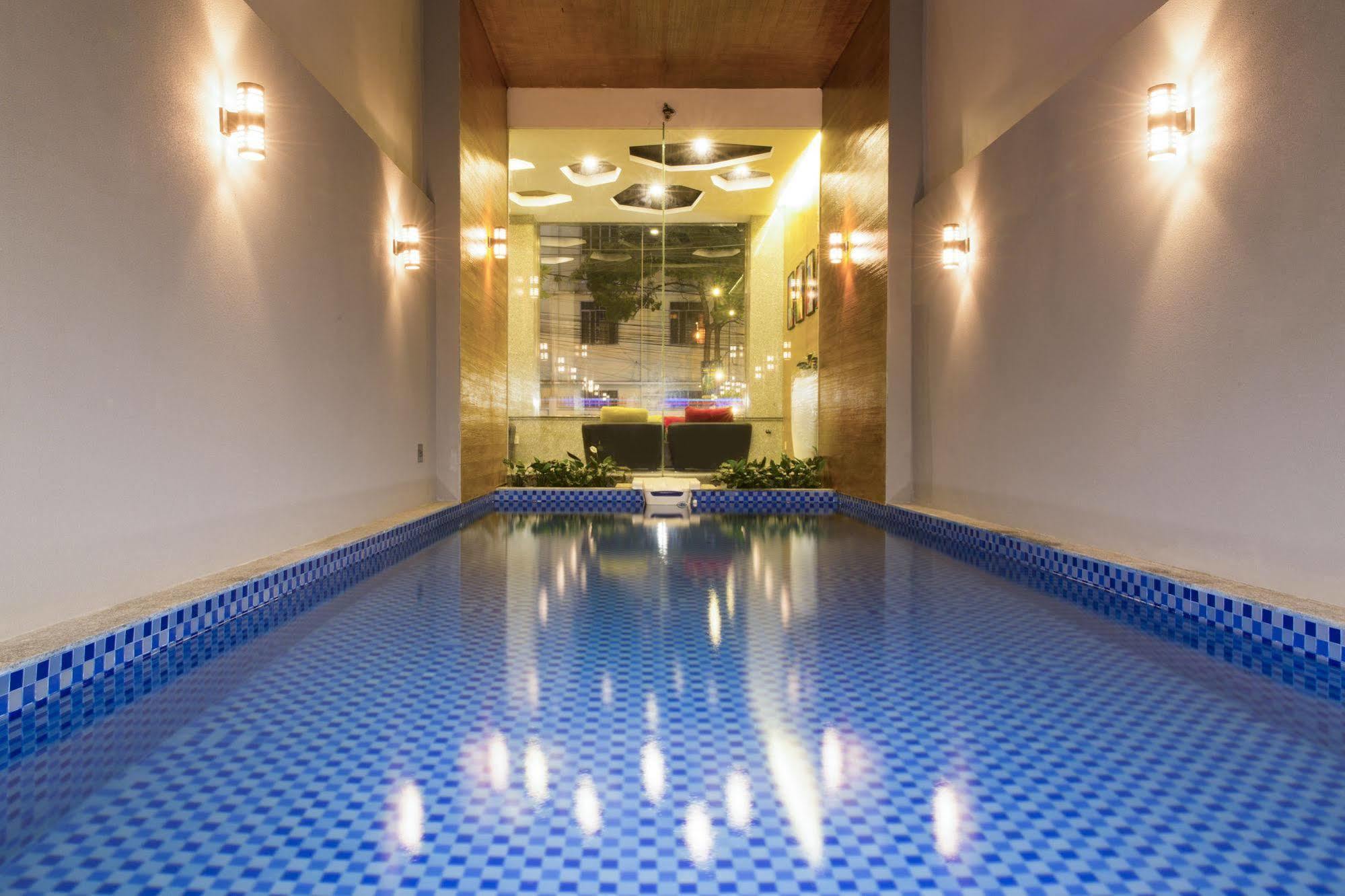 Starlet Hotel