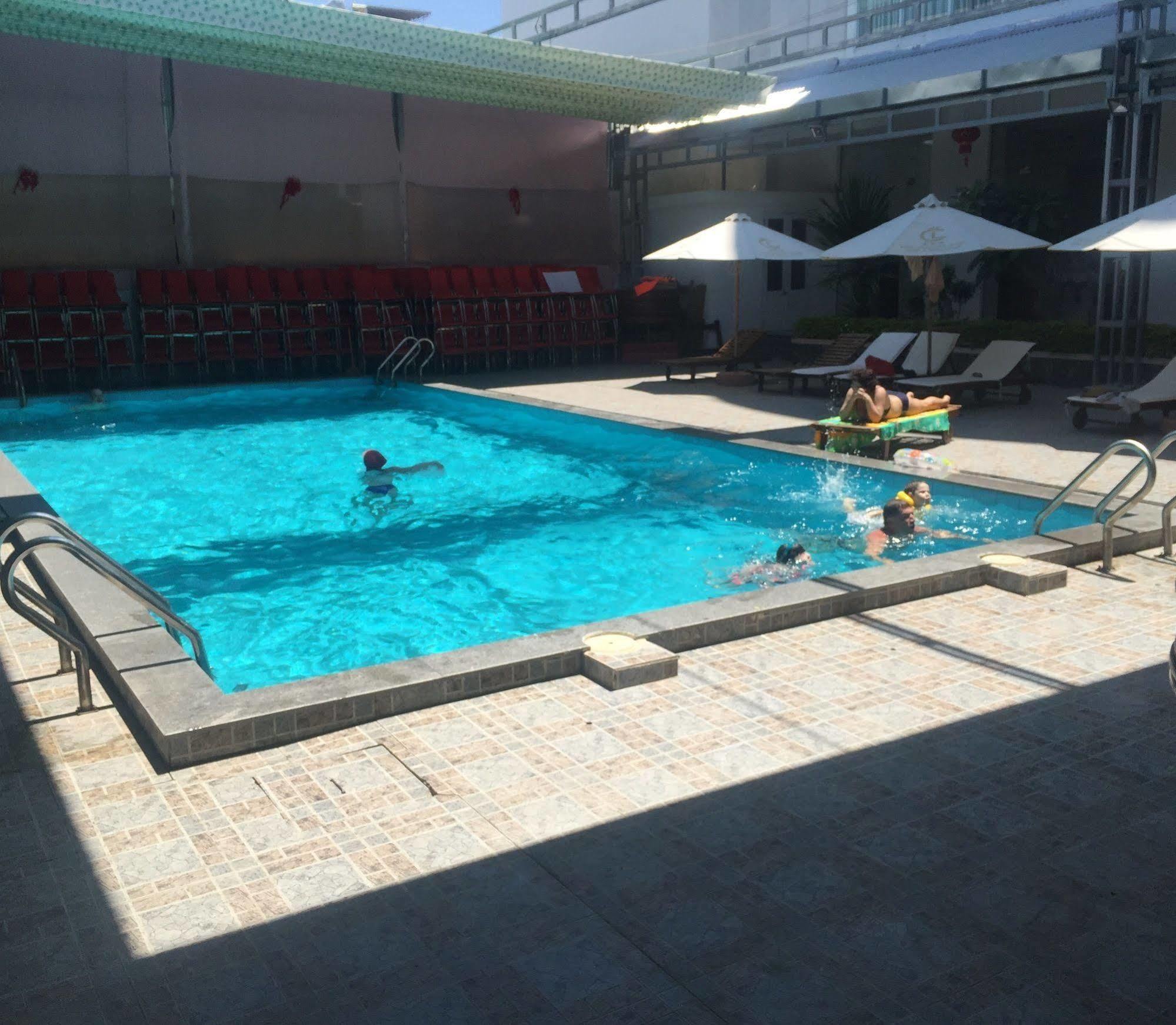 Chau Loan Nha Trang 3* Vinh Hai