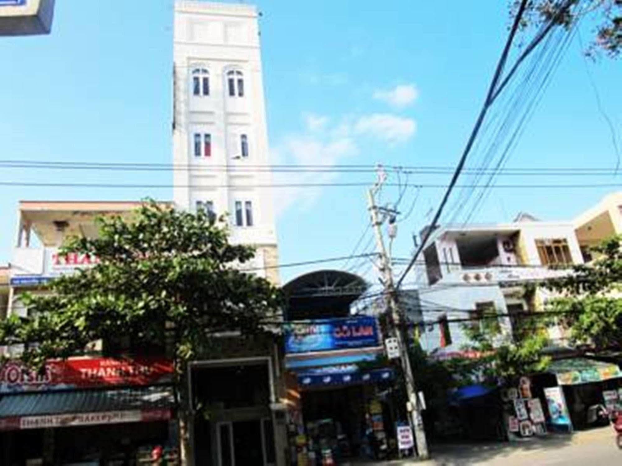 Bao Quang * Da Nang