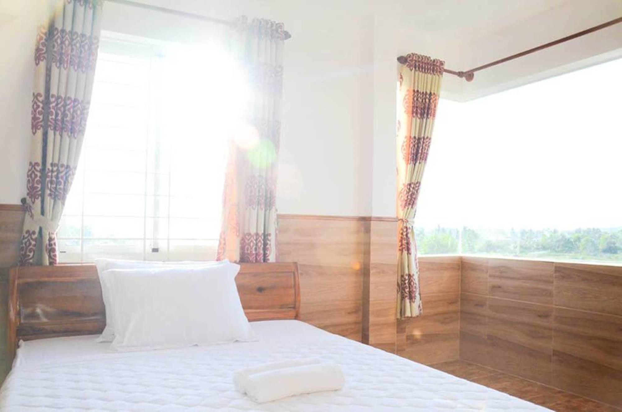Hotel Huu Le
