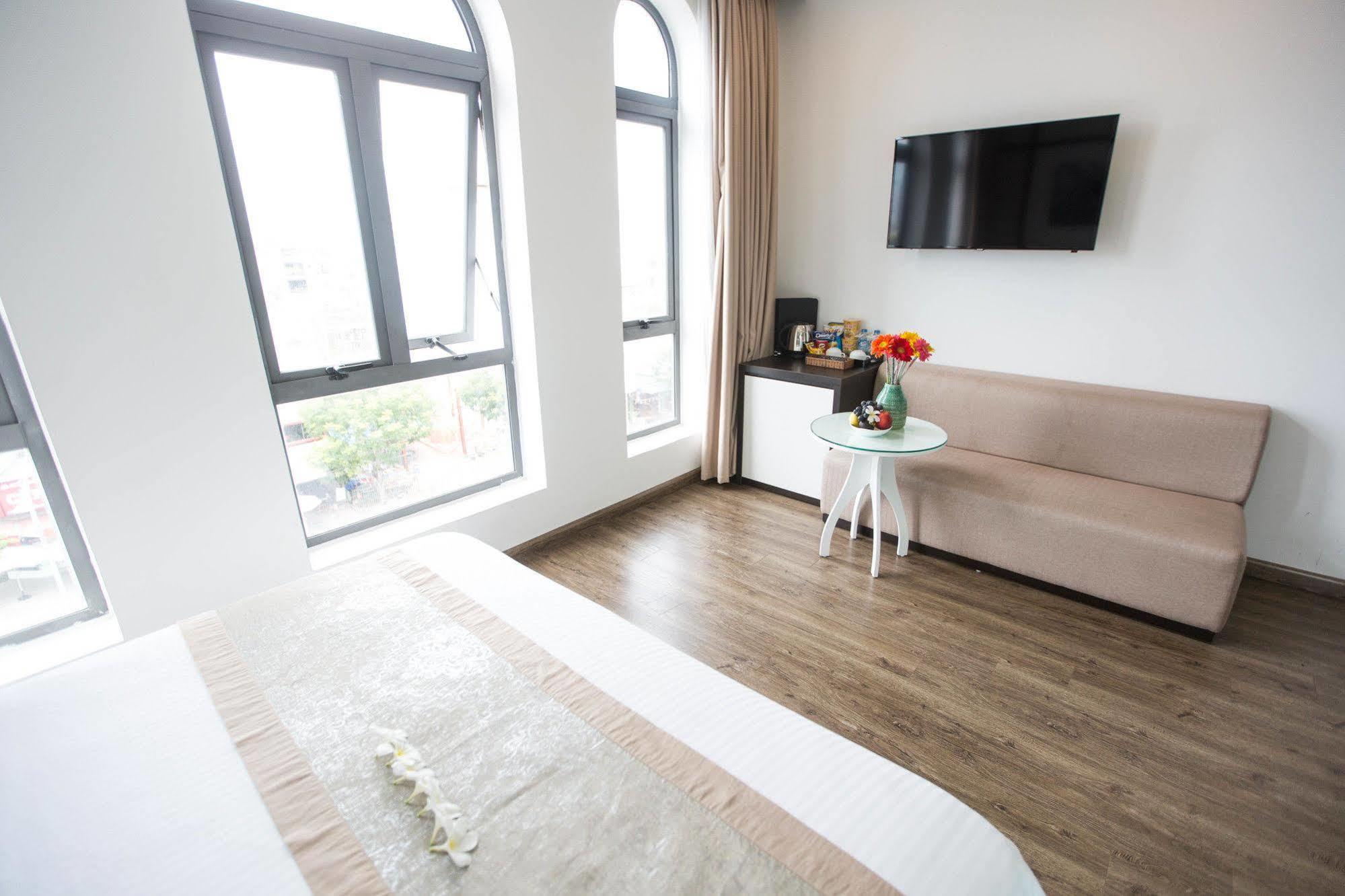 Hotel Flora & Đà Nẵng