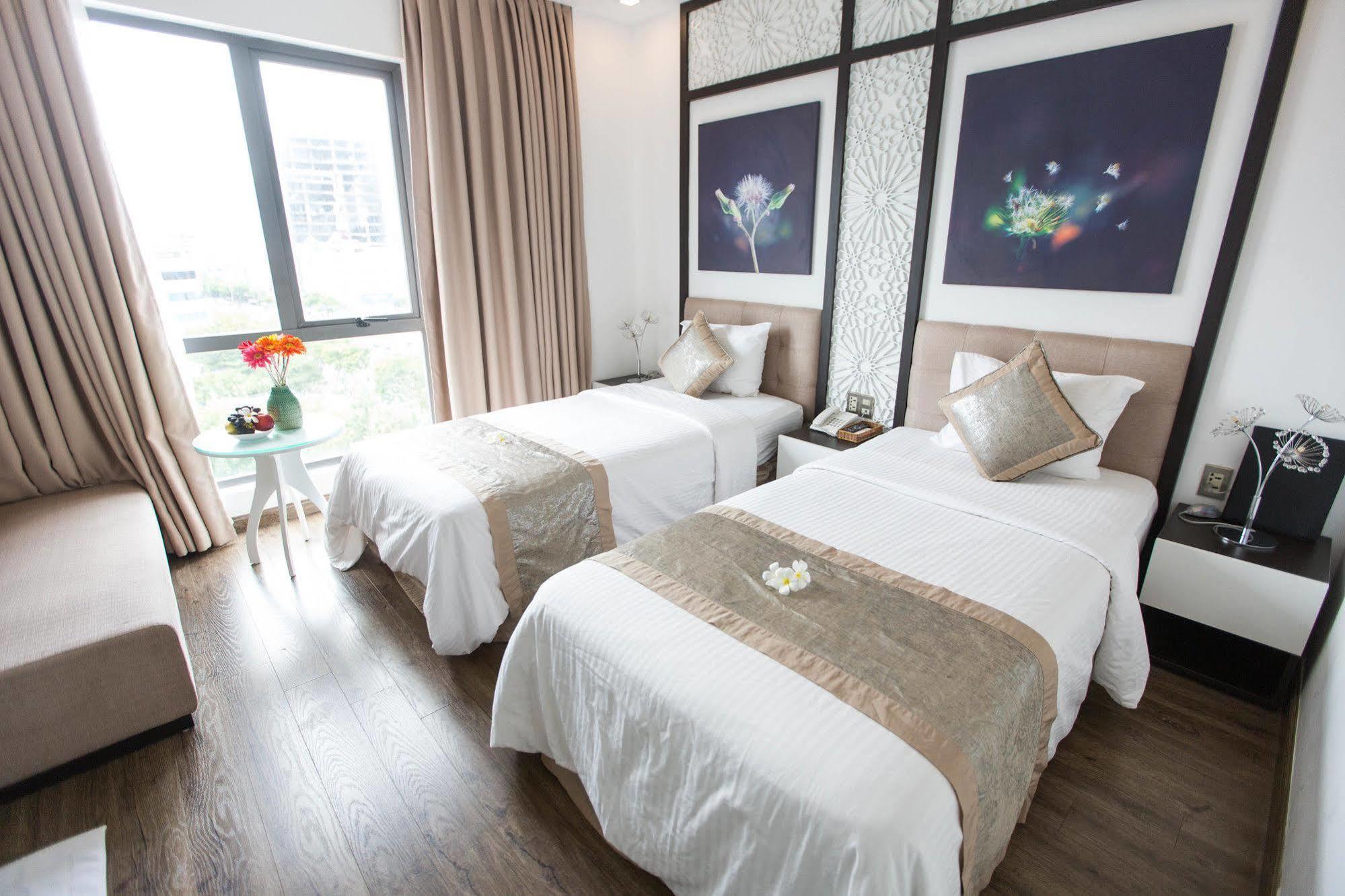 Flora & Hotel