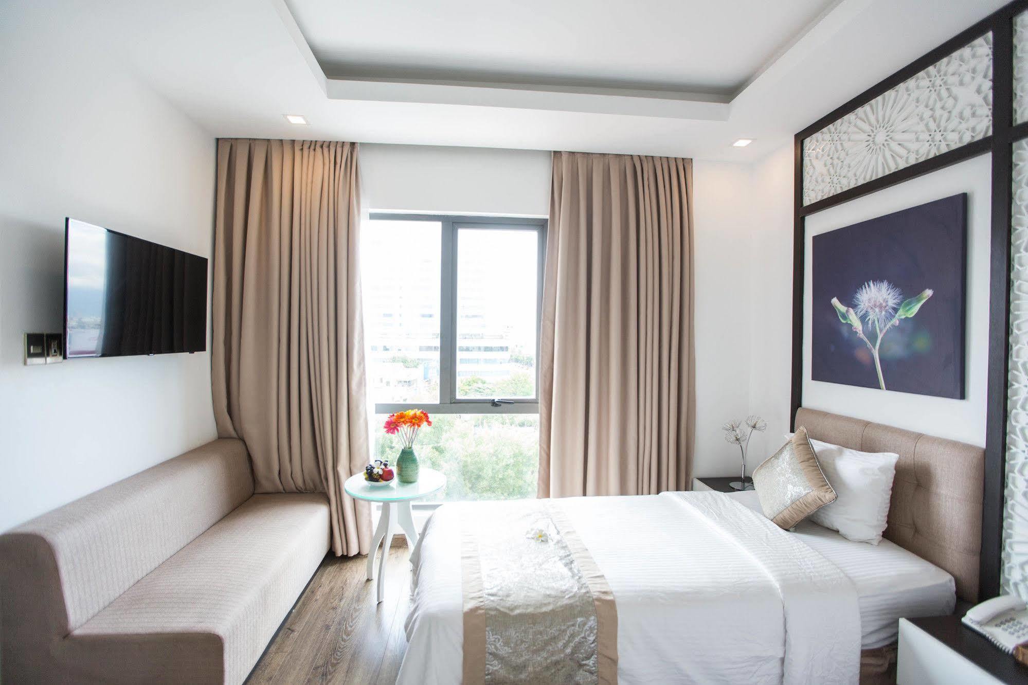 Hotel Flora & Đà Nẵng