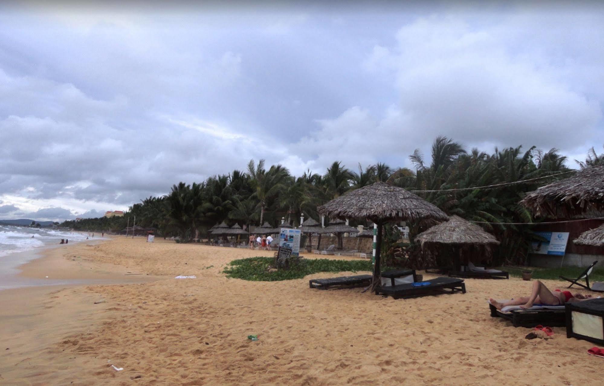 Moon Phu Quoc