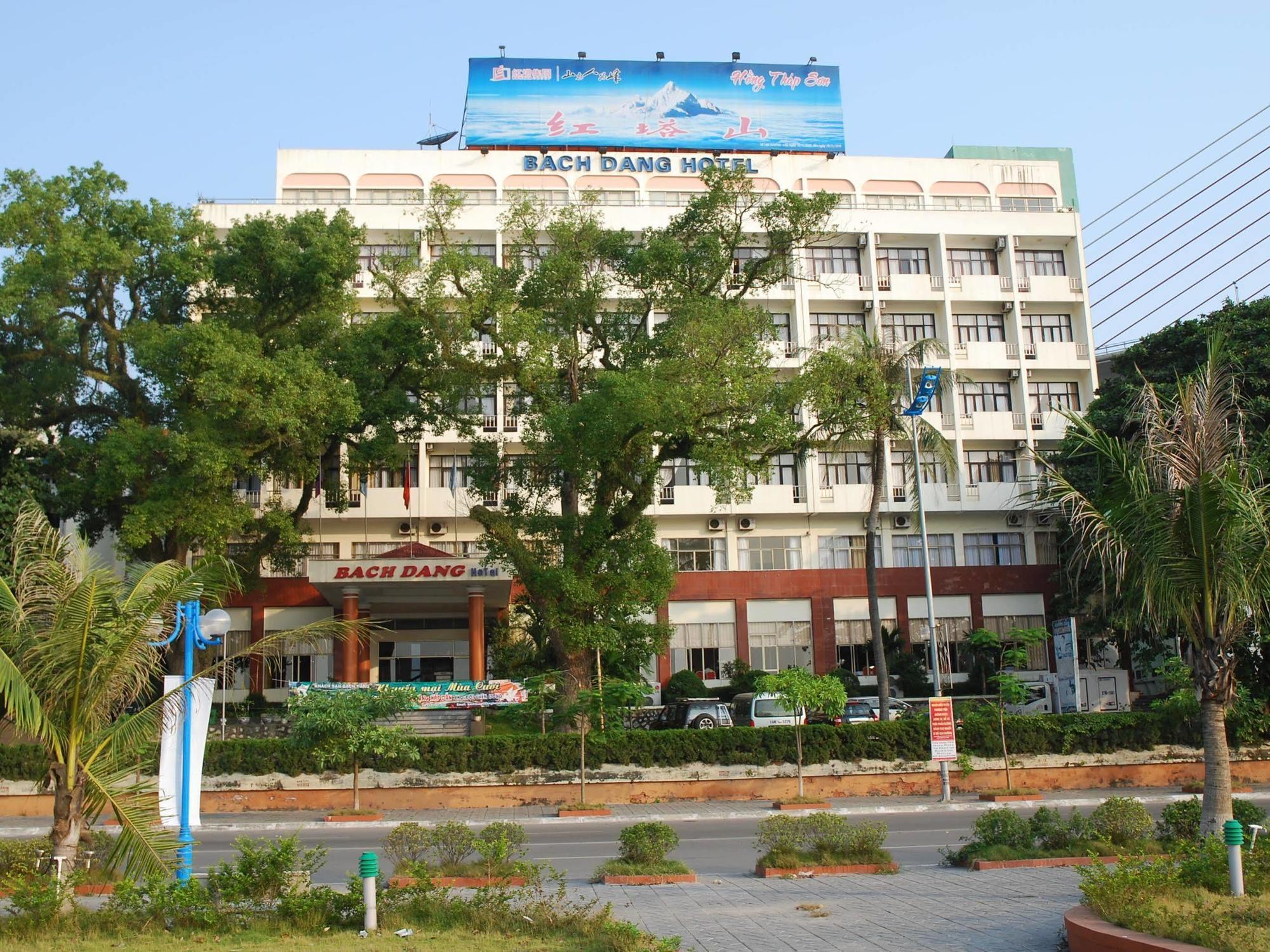 Bach Dang Hotel