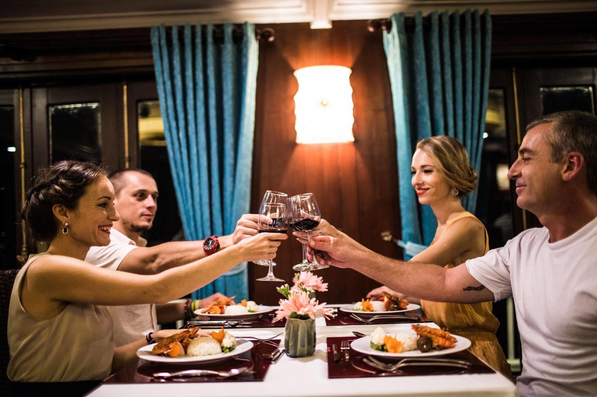 Bhaya Halong Cruises Ha Long
